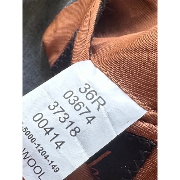 Blazer - Picture 3 of 7